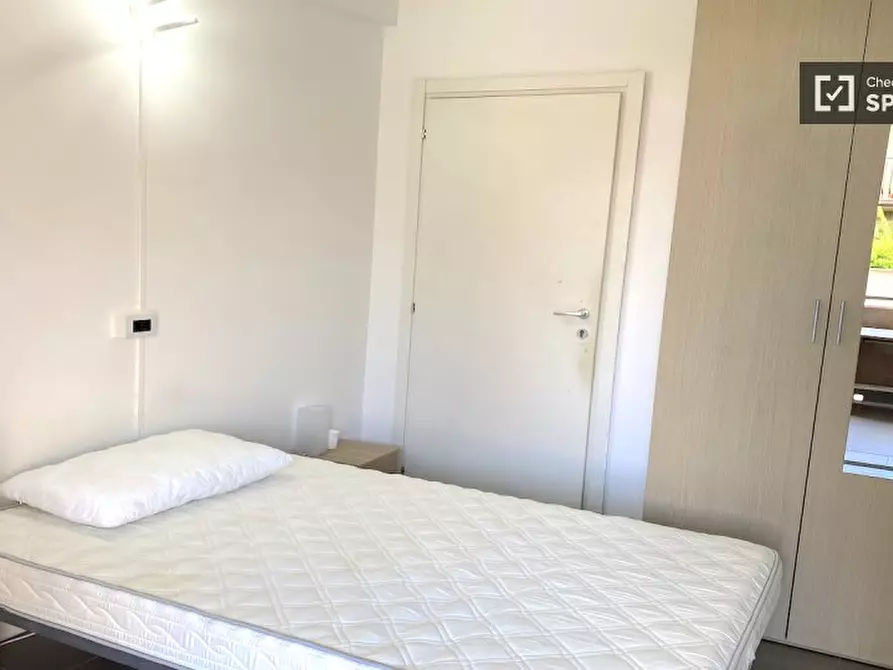 Immagine 1 di Camera condivisa in affitto  in Via di Carcaricola a Roma