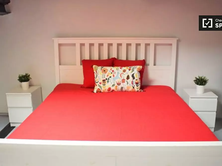 Immagine 15 di Camera condivisa in affitto  in Via Vinegia a Firenze