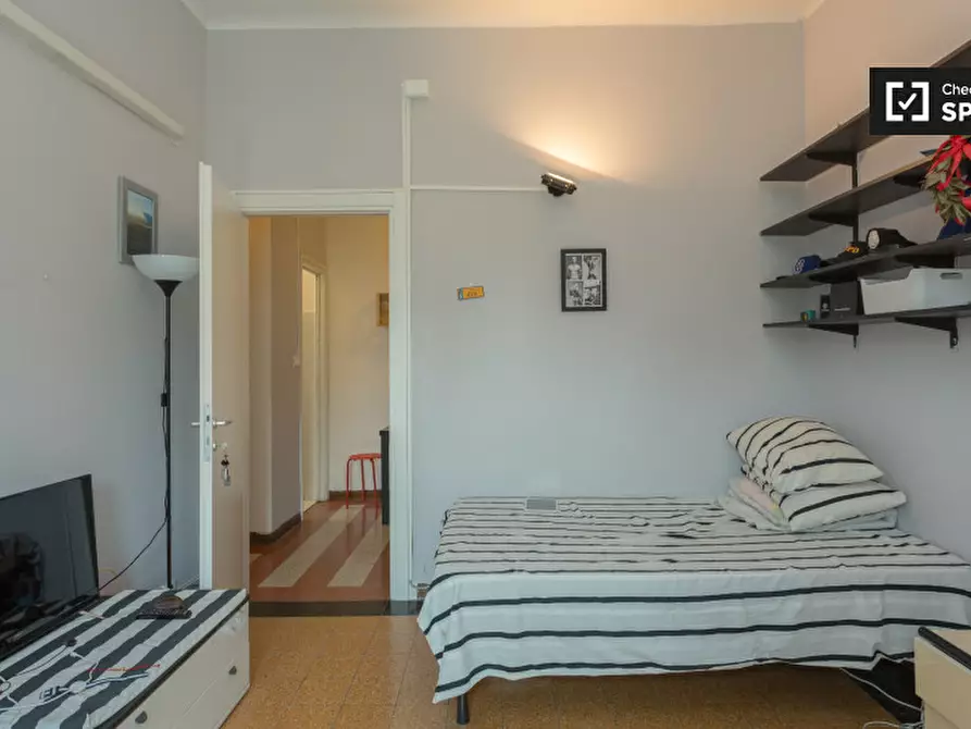 Immagine 2 di Camera condivisa in affitto  in Viale Sarca, 187, 20126 Milano MI, Italy a Milano