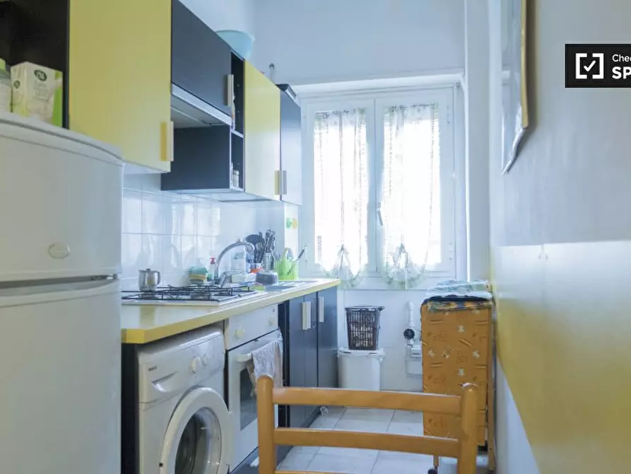 Immagine 5 di Camera condivisa in affitto  in Via Giuseppe Arimondi a Roma