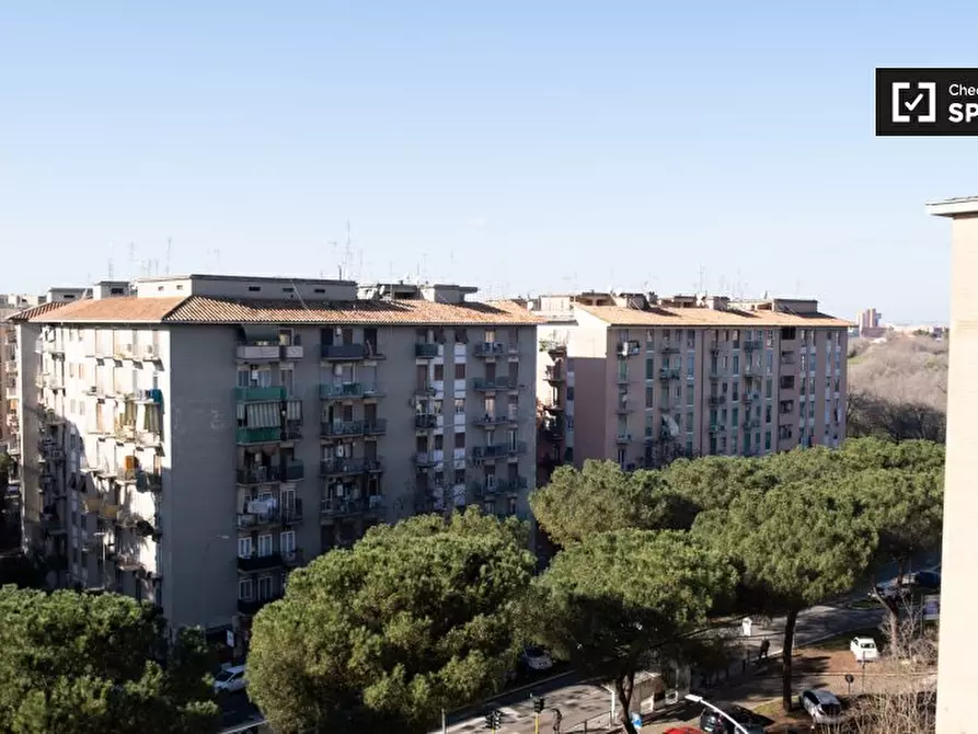 Immagine 6 di Camera condivisa in affitto  in Via Filippo Serafini, 00173 Roma RM, Italy a Roma