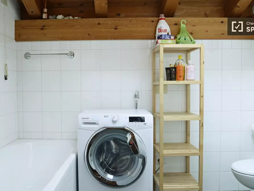 Immagine 17 di Camera condivisa in affitto  in Via Bellinzona a Milano