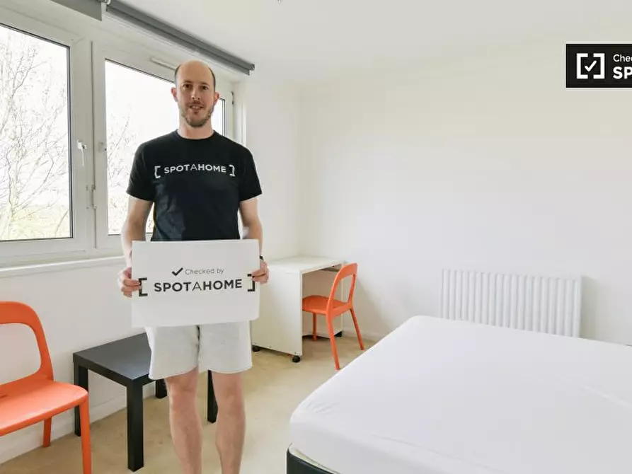 Immagine 19 di Camera condivisa in affitto  in St.Anns Rd, White City, London W11 4ST, UK a Kensington