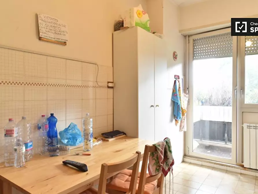 Immagine 8 di Camera condivisa in affitto  in Viale dei Caduti Nella Guerra di Liberazione a Roma