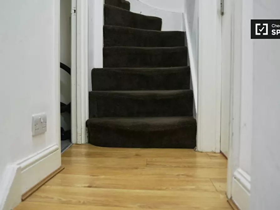 Immagine 15 di Camera condivisa in affitto  in a Whitechapel Rd a Poplar