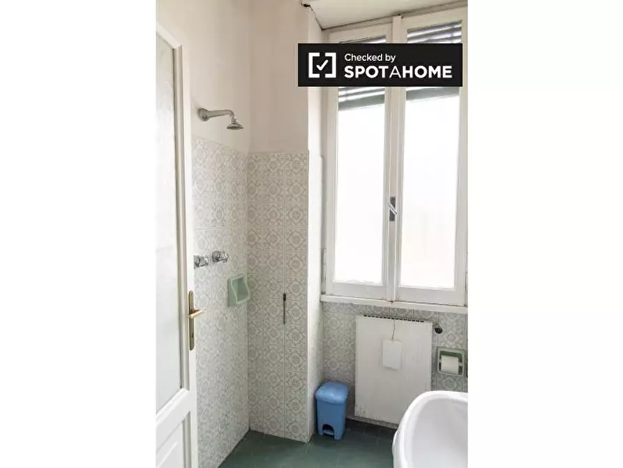 Immagine 19 di Camera condivisa in affitto  in Via Catania, 00161 Roma RM, Italy a Roma