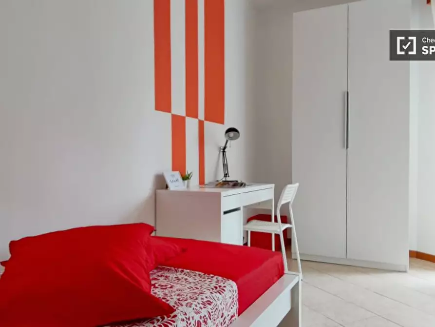 Immagine 16 di Camera condivisa in affitto  in Via Giambellino a Milano