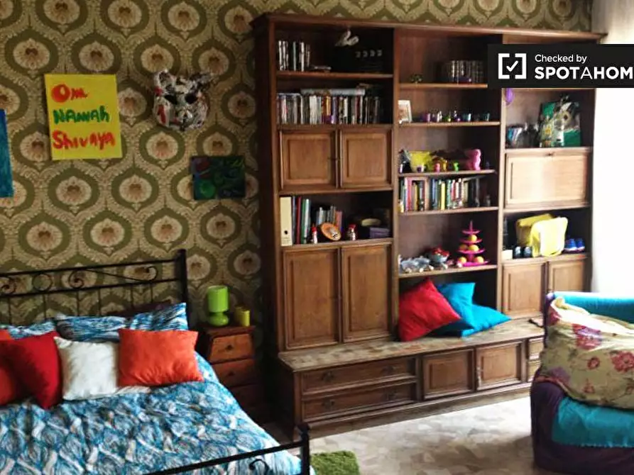 Immagine 19 di Camera condivisa in affitto  in Piazza San Giovanni Bosco a Roma