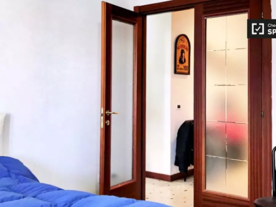 Immagine 2 di Camera condivisa in affitto  in Piazza Conca d'Oro, 00141 Roma RM, Italy a Roma