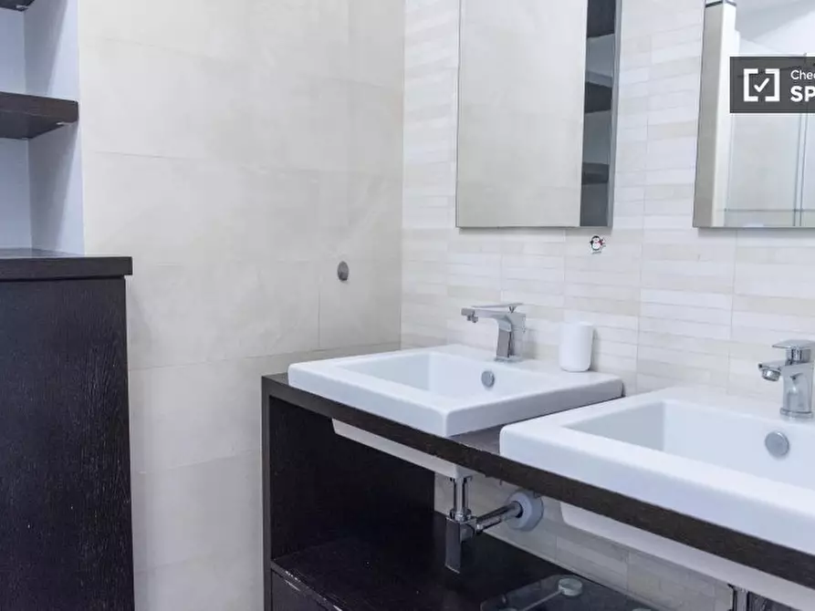 Immagine 2 di Appartamento in affitto  in Via del Pianeta Venere a Roma