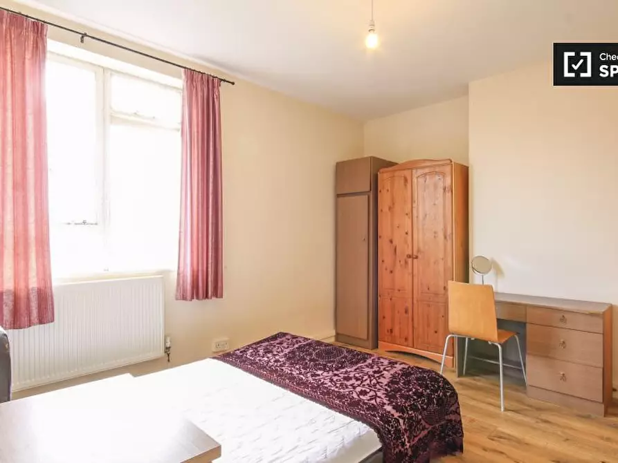 Immagine 11 di Appartamento in affitto  in Winchester House,  Hallfield Estate, a Paddington