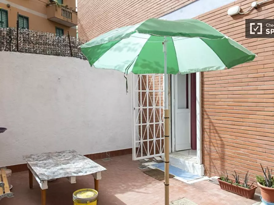 Immagine 16 di Appartamento in affitto  in Via Suor Maria Mazzarello a Roma