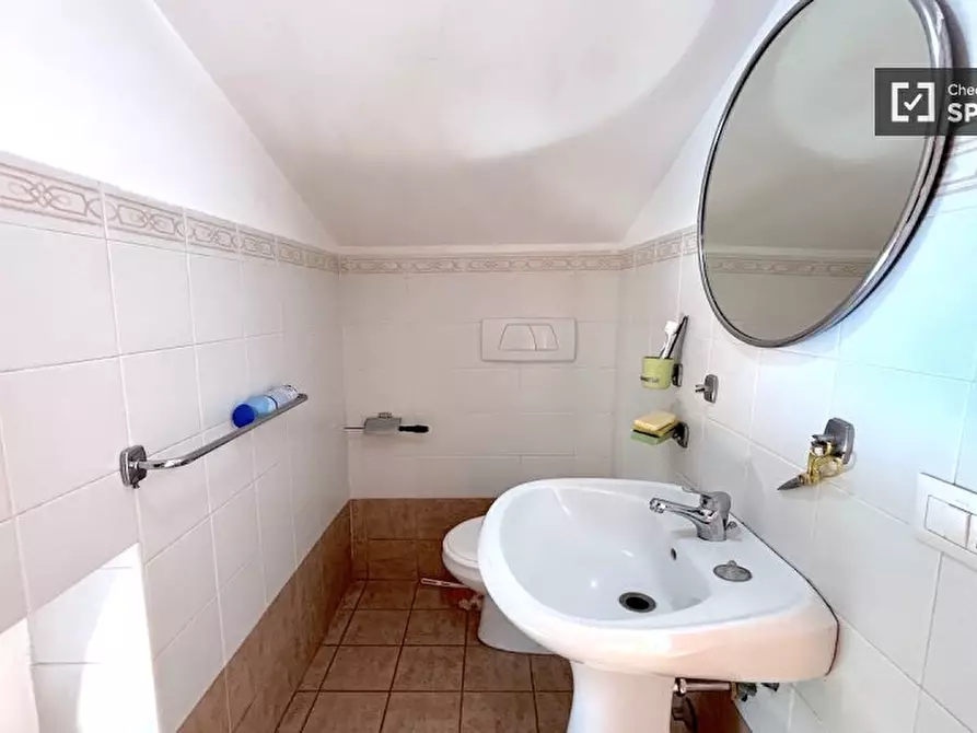 Immagine 2 di Camera condivisa in affitto  in Via Alessandro Brisse a Roma