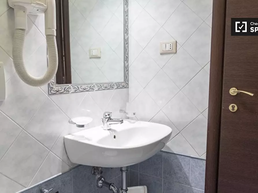 Immagine 4 di Appartamento in affitto  in Via Nazionale a Roma