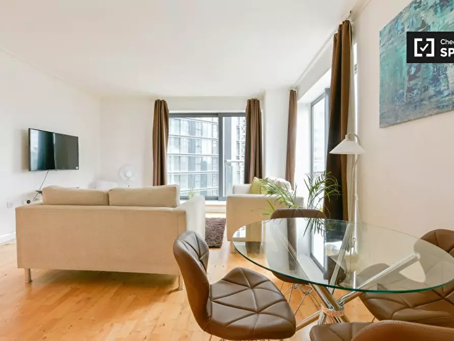 Immagine 4 di Appartamento in affitto  in South Quay Plaza, Isle of Dogs, London a Poplar