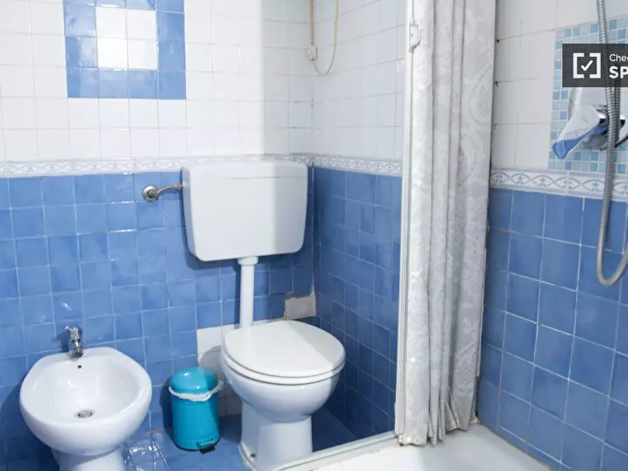 Immagine 6 di Camera condivisa in affitto  in Via Giacomo da Gozo a Roma