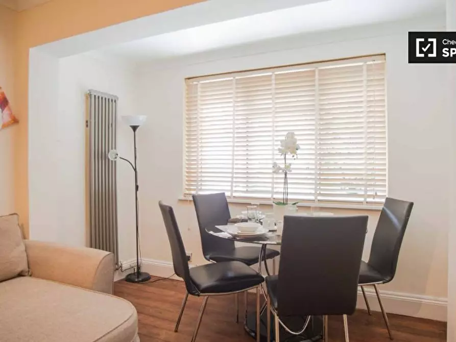 Immagine 10 di Appartamento in affitto  in Jevington Way a Greenwich