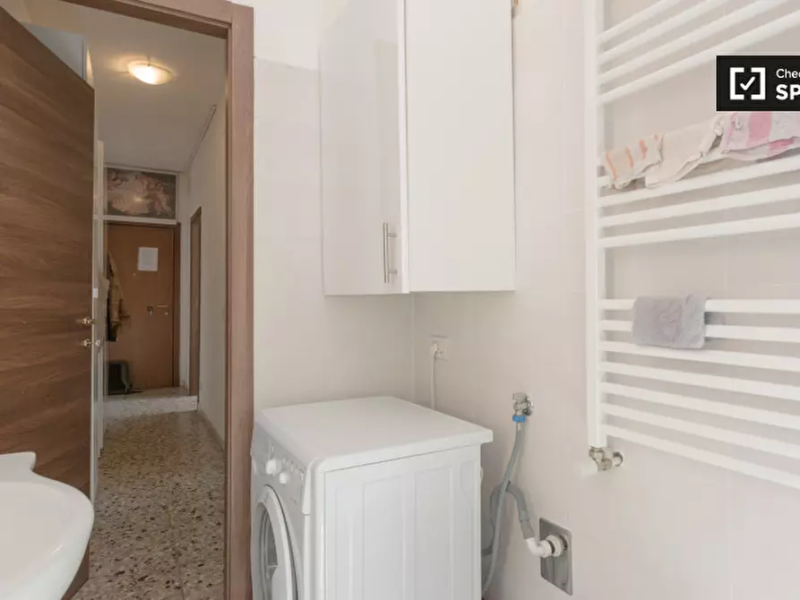 Immagine 14 di Camera condivisa in affitto  in Via Achille Feraboli a Milano