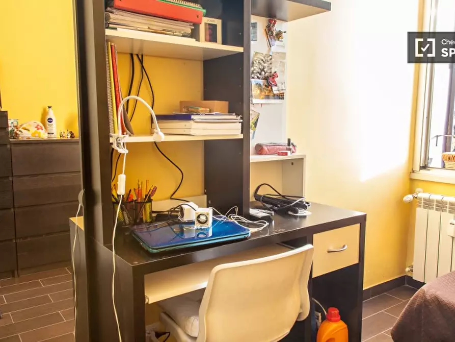 Immagine 6 di Camera condivisa in affitto  in Via Appia Nuova a Roma