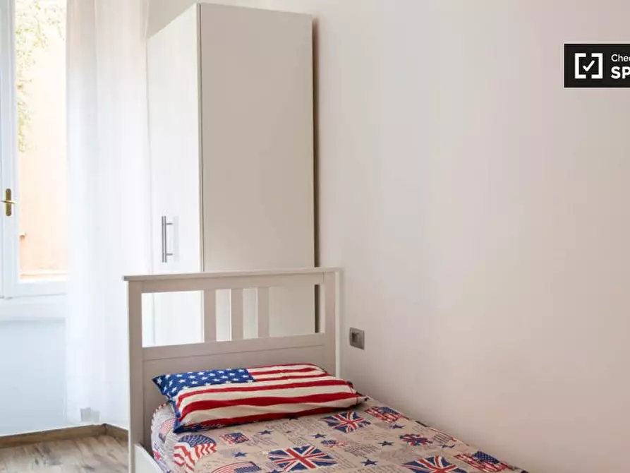 Immagine 2 di Camera condivisa in affitto  in Viale Lombardia, 20131 Milano MI, Italy a Milano