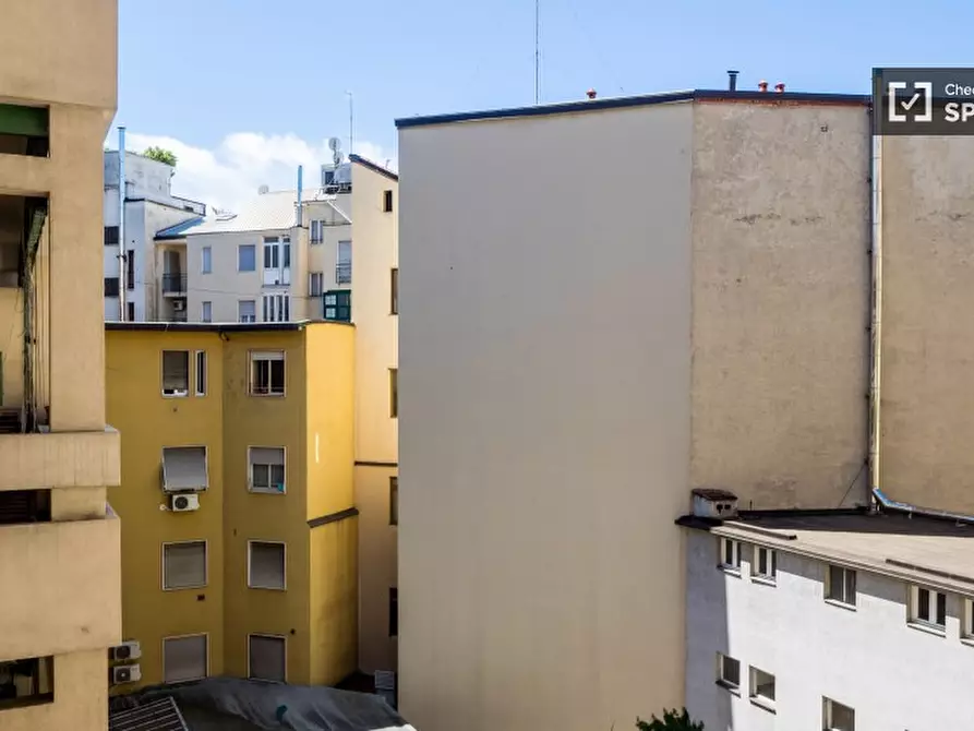 Immagine 6 di Camera condivisa in affitto  in Via Andrea Doria a Milano