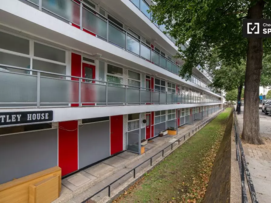 Immagine 14 di Appartamento in affitto  in Flat, Whitley House, Churchill Gardens, London SW1V 3BH, UK a 