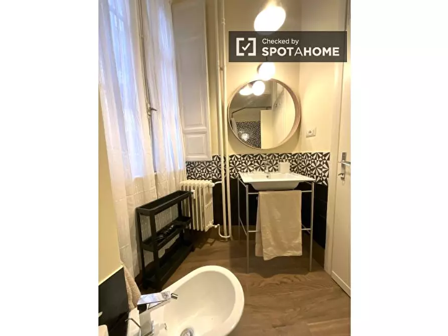 Immagine 14 di Appartamento in affitto  in Via di Sant'Andrea delle Fratte a Roma