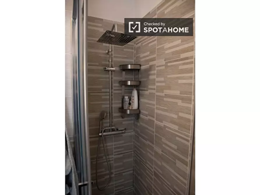 Immagine 5 di Appartamento in affitto  in Via Gabrio Serbelloni a Roma