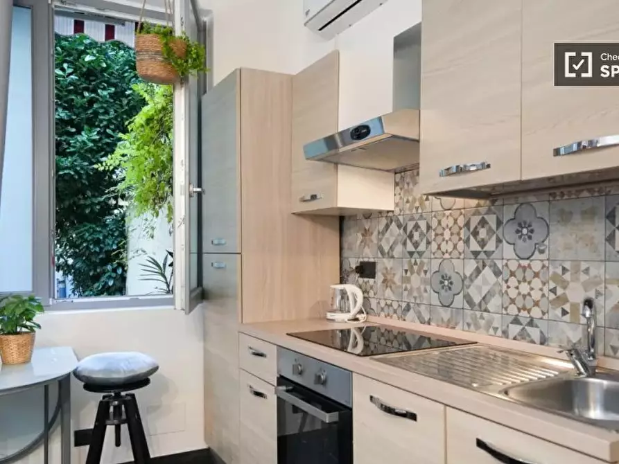 Immagine 3 di Appartamento in affitto  in Via Accademia Albertina a Torino