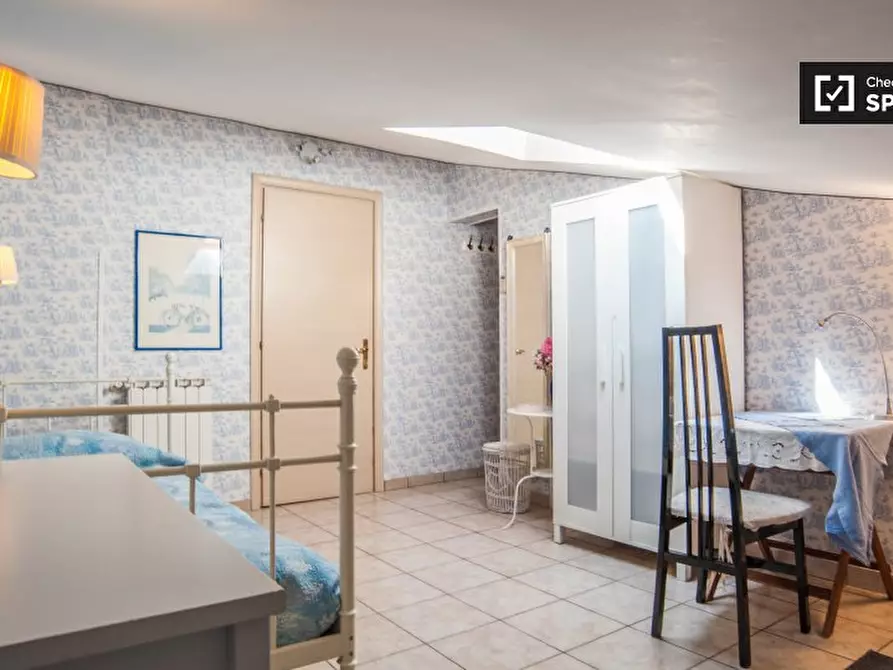 Immagine 4 di Camera condivisa in affitto  in Via Gaeta, 00185 Roma RM, Italy a Roma