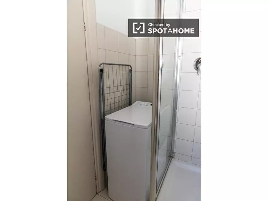 Immagine 6 di Ufficio in affitto  in Via dei Tizii a Roma