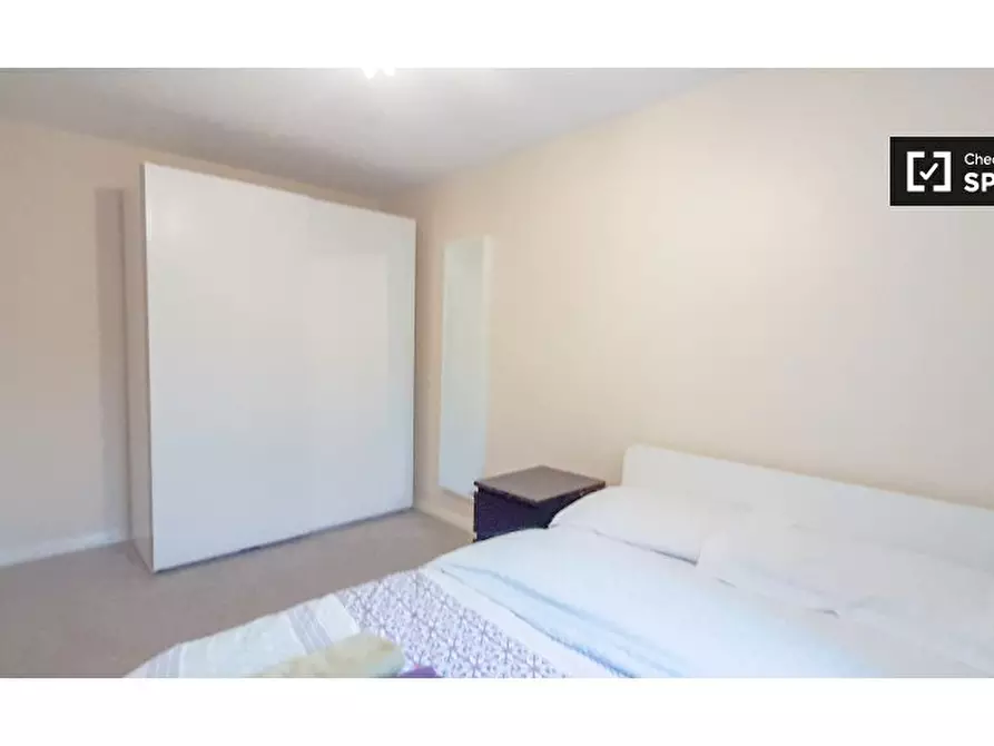 Immagine 5 di Appartamento in affitto  in Hill View Dr a Eltham