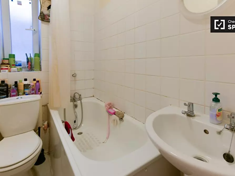 Immagine 11 di Camera condivisa in affitto  in Lilford Rd a Camberwell