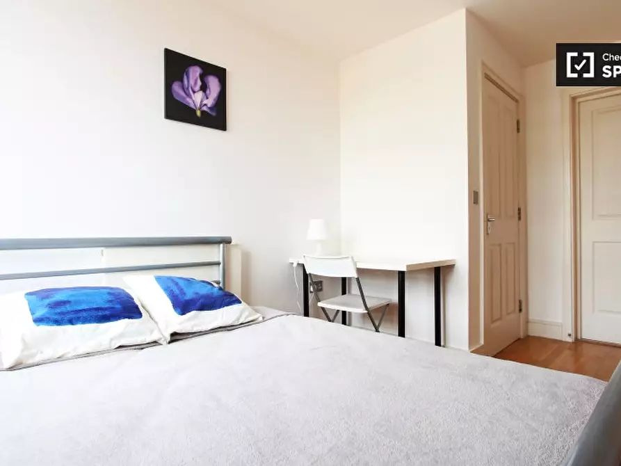 Immagine 3 di Camera condivisa in affitto  in Copenhagen Place a Poplar