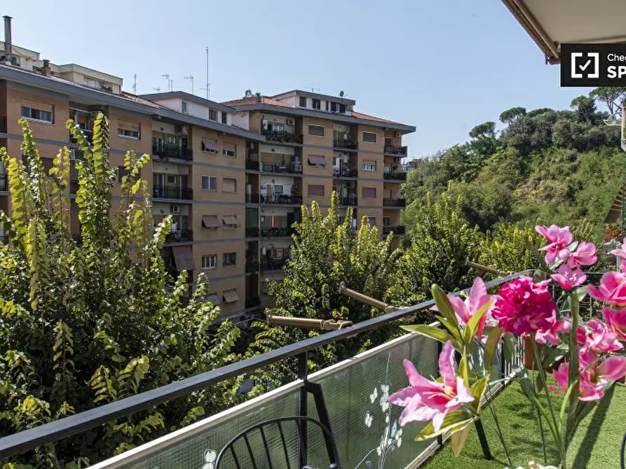 Immagine 8 di Appartamento in affitto  in Viale di Valle Aurelia a Roma
