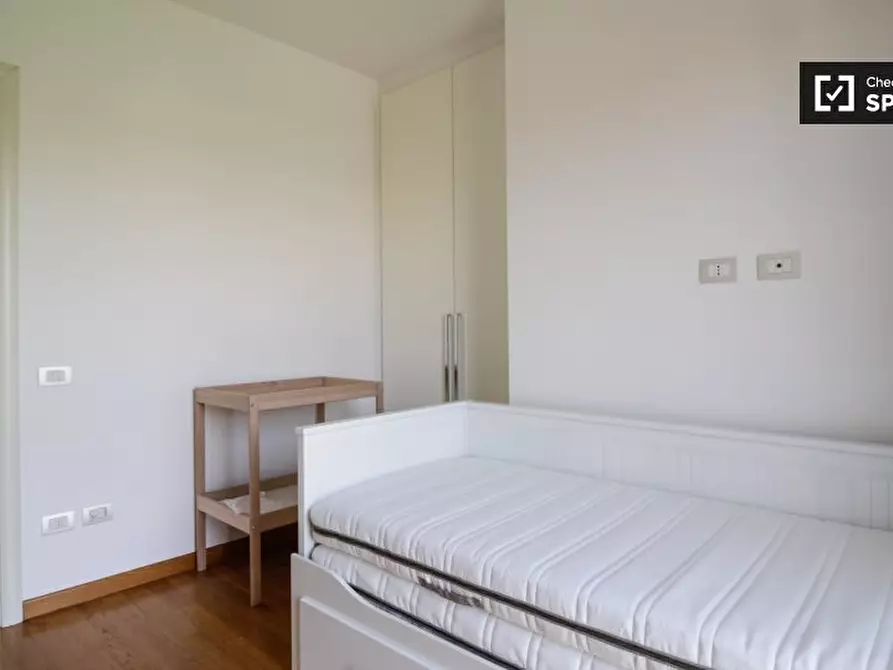 Immagine 19 di Appartamento in affitto  in Alzaia Naviglio Pavese, 20143 Milano MI, Italy a Milano