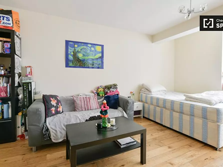 Immagine 16 di Camera condivisa in affitto  in Grice Court a Islington
