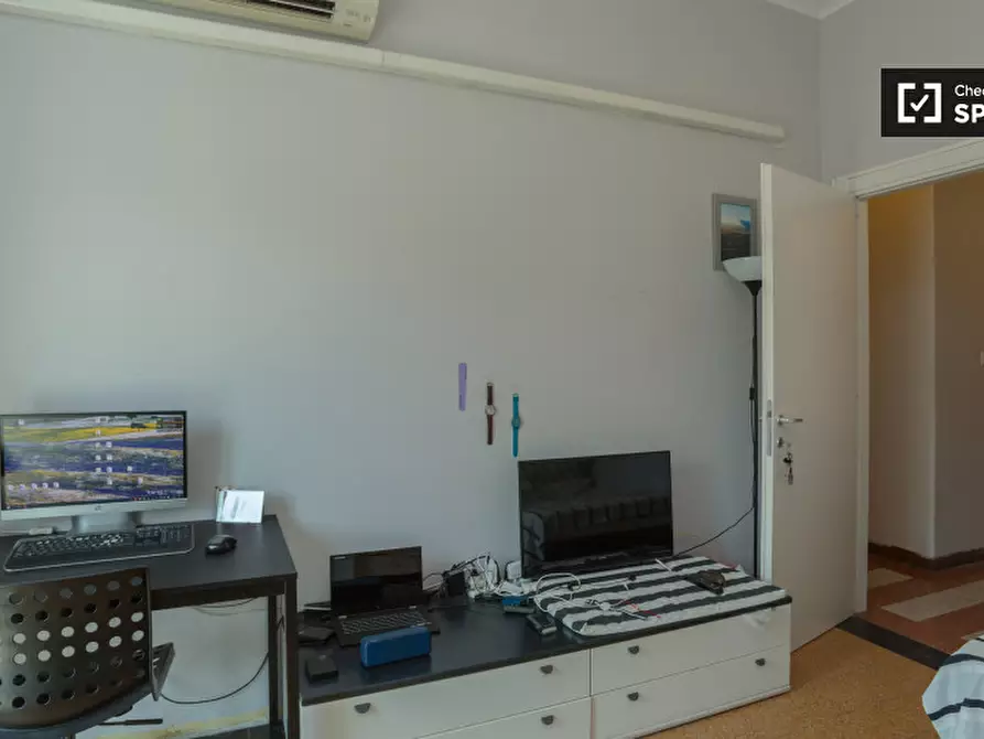 Immagine 3 di Camera condivisa in affitto  in Viale Sarca, 187, 20126 Milano MI, Italy a Milano