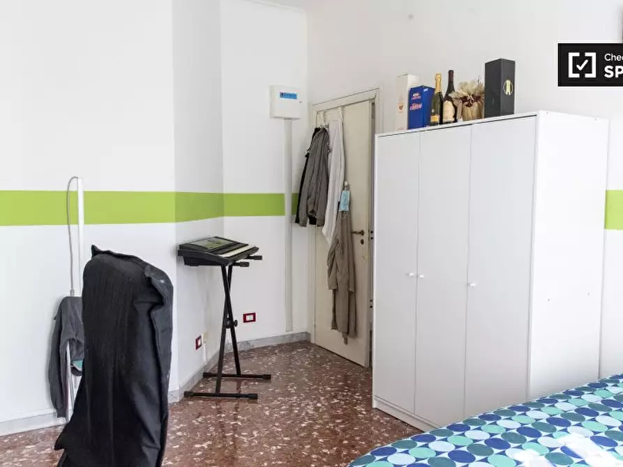 Immagine 12 di Camera condivisa in affitto  in Viale Palmiro Togliatti a Roma