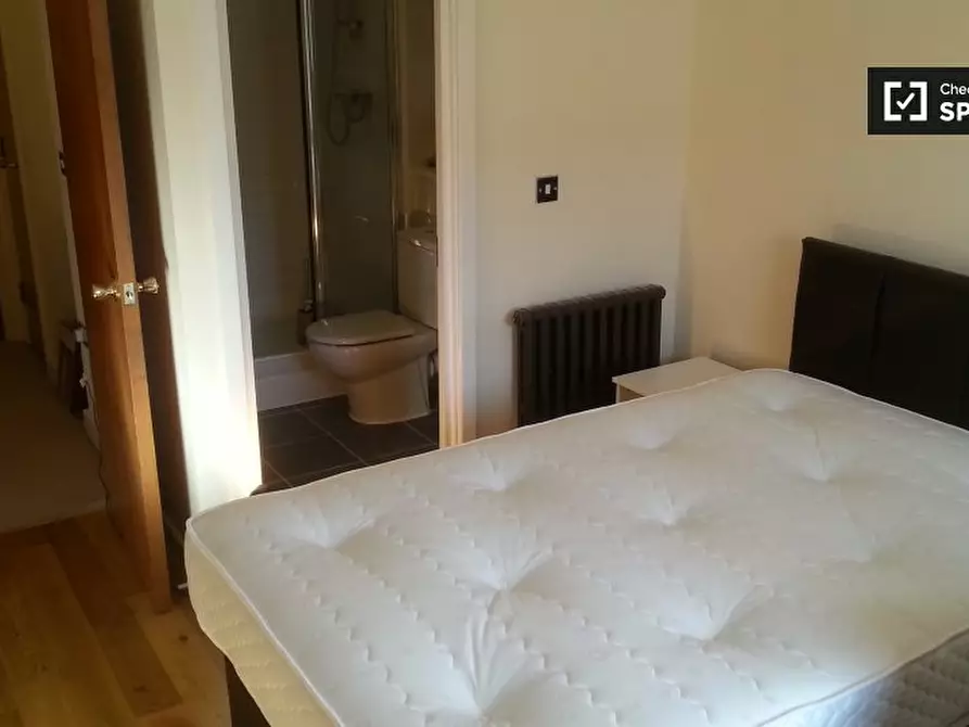 Immagine 1 di Camera condivisa in affitto  in Hastings St a Eltham