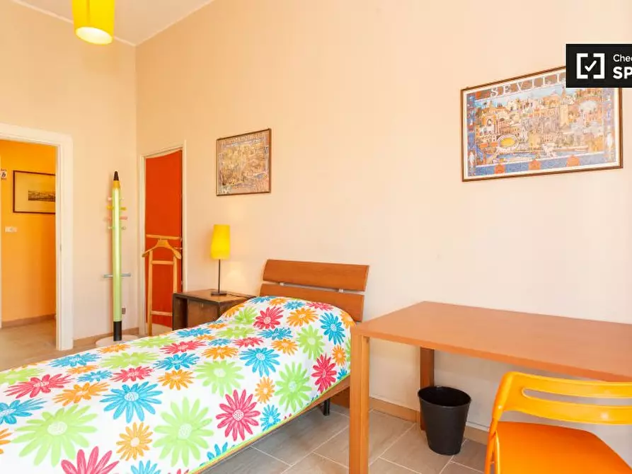 Immagine 4 di Camera condivisa in affitto  in Viale Papiniano a Milano