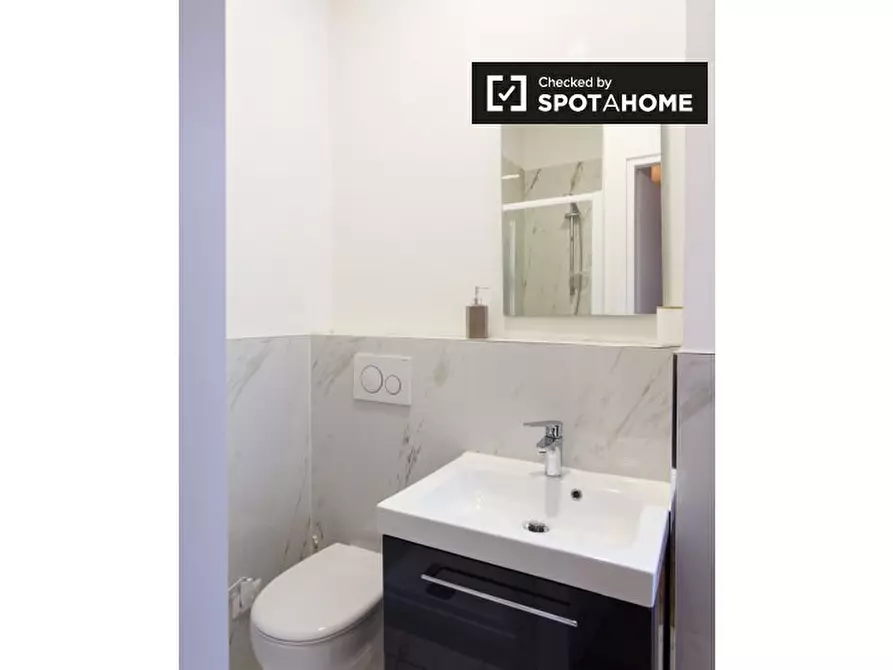 Immagine 8 di Ufficio in affitto  in Via Giovanni Battista Pergolesi a Milano