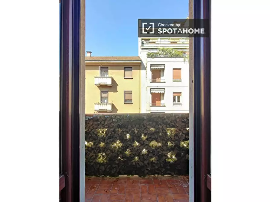 Immagine 12 di Appartamento in affitto  in Viale Carlo Espinasse a Milano