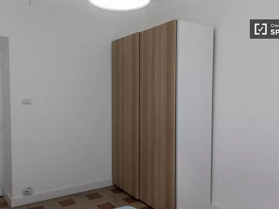 Immagine 16 di Camera condivisa in affitto  in Viale delle Medaglie d'Oro a Roma