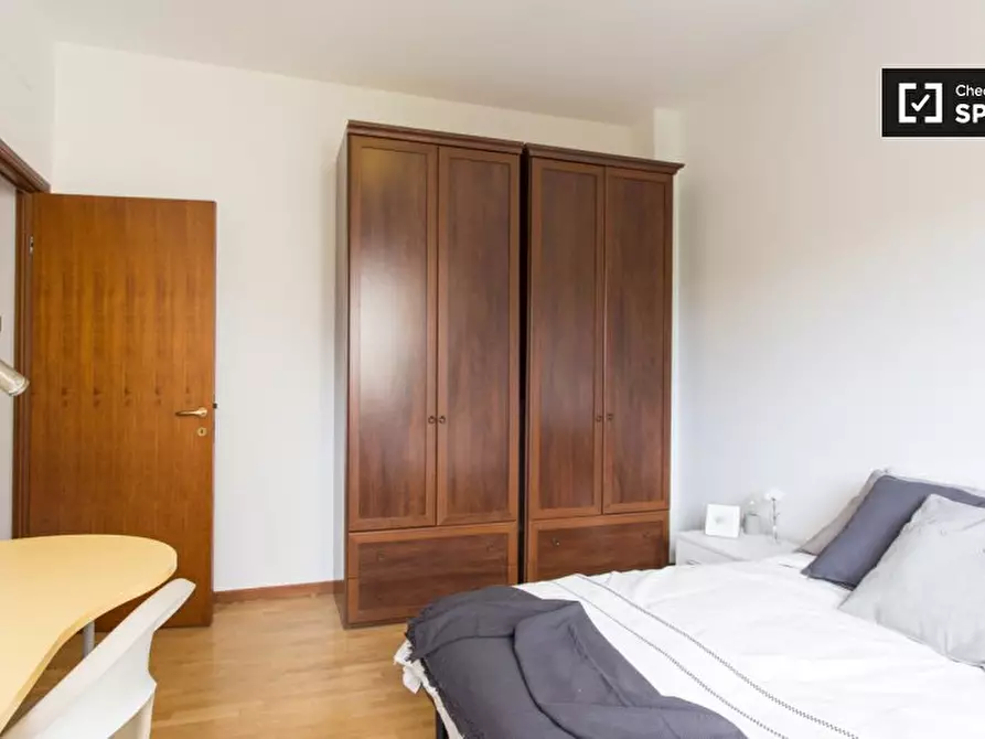 Immagine 18 di Camera condivisa in affitto  in Via Toce a Milano