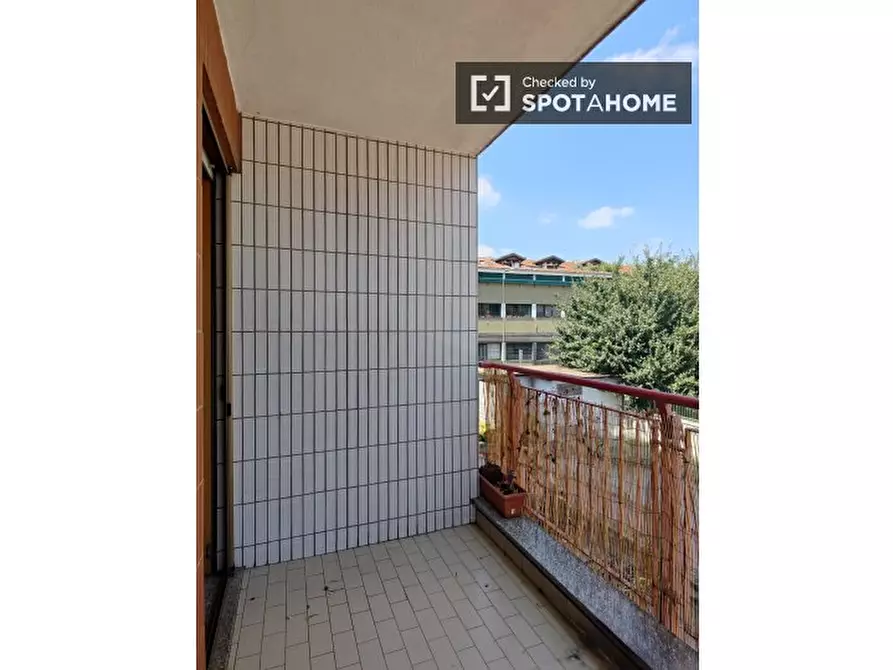 Immagine 10 di Camera condivisa in affitto  in Via Paolo Pallia a Milano