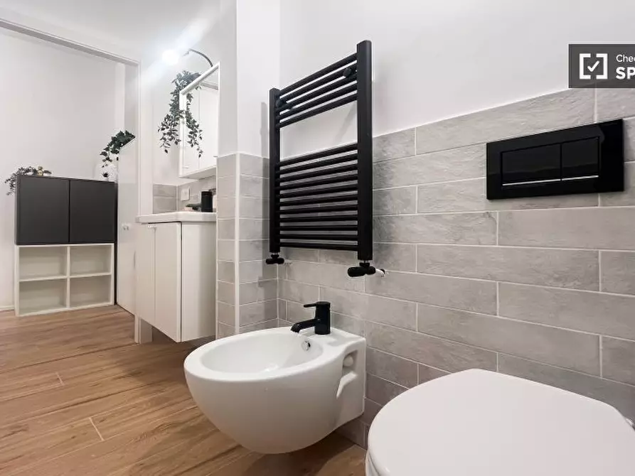 Immagine 10 di Camera condivisa in affitto  in Via Don Bosco a Milano