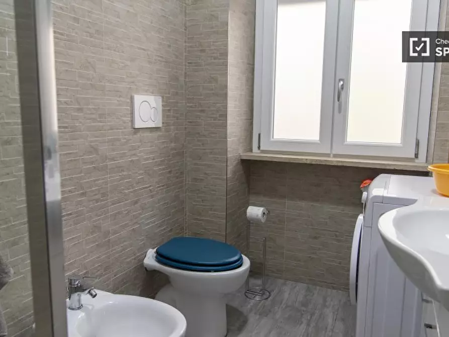 Immagine 12 di Camera condivisa in affitto  in Piazza Conca d'Oro a Roma