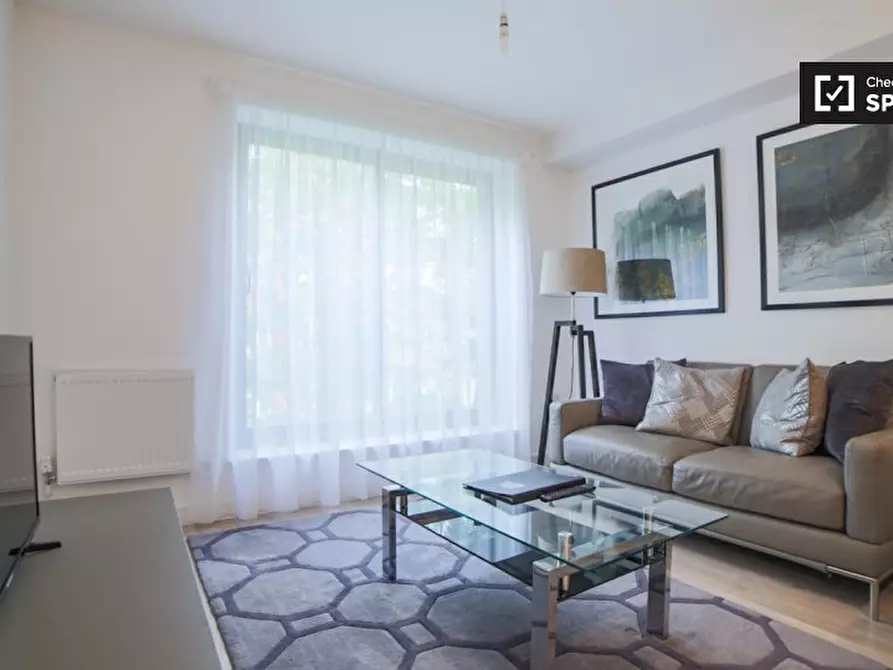 Immagine 3 di Appartamento in affitto  in Flat 204, 6 Bromehead St, Whitechapel, London E1 2PQ a Poplar