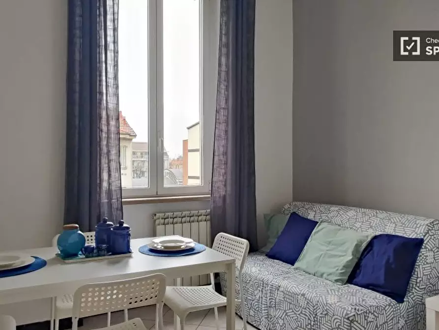 Immagine 6 di Camera condivisa in affitto  in Via Asiago a Milano